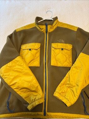 The North Face Olive Green & Yellow Lightweight Fleece Jacket
